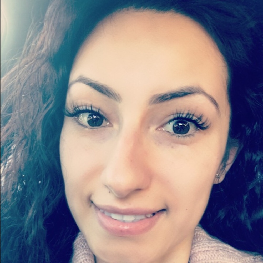 Meet your Posher, Lisett